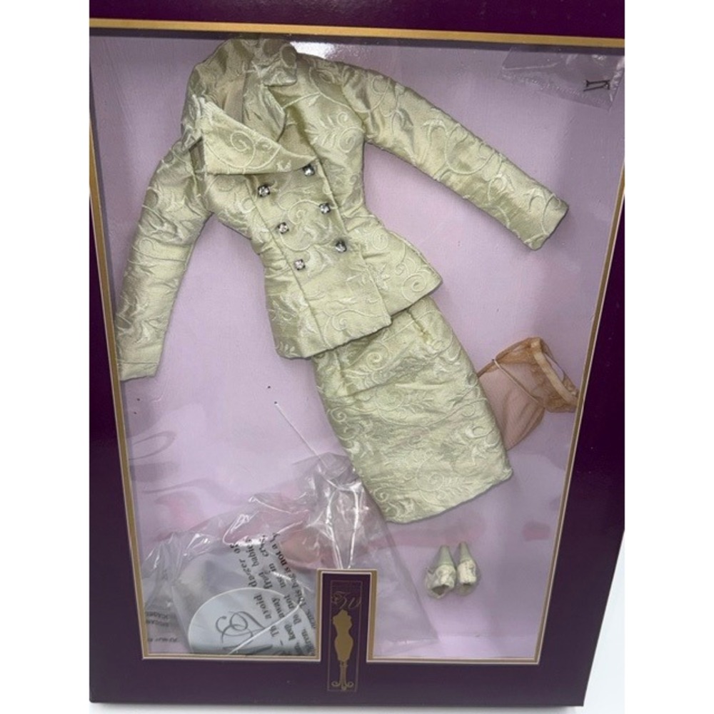 Robert Tonner Central Park Benefit Luncheon Doll Outfit 99817 Pale Yellow Suit